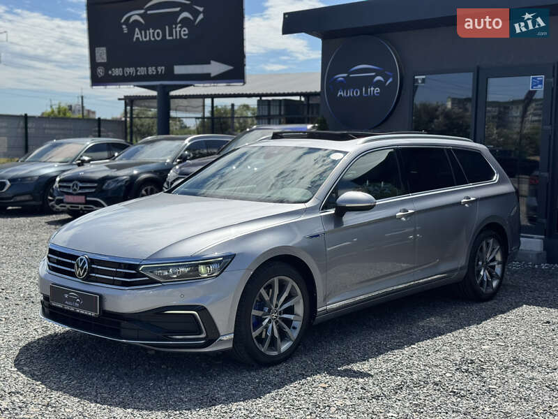 Универсал Volkswagen Passat 2021 в Мукачево