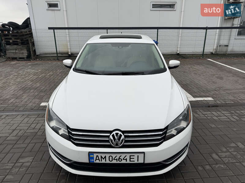 Седан Volkswagen Passat 2013 в Києві Седан Volkswagen Passat 2013 в Києві