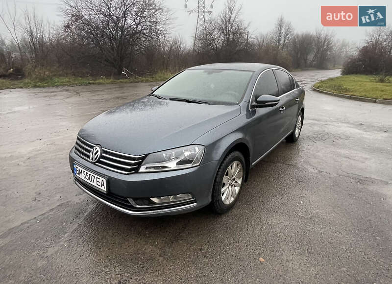 Седан Volkswagen Passat 2012 в Сумах