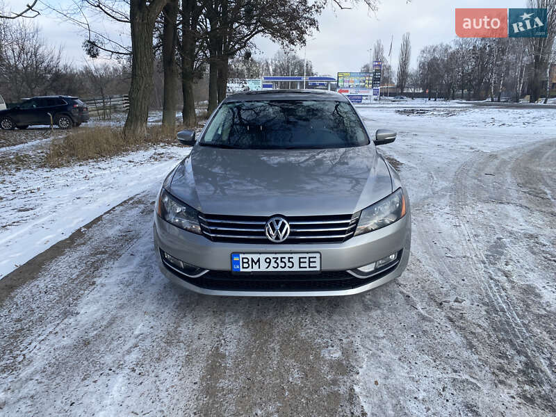 Седан Volkswagen Passat 2013 в Лохвице