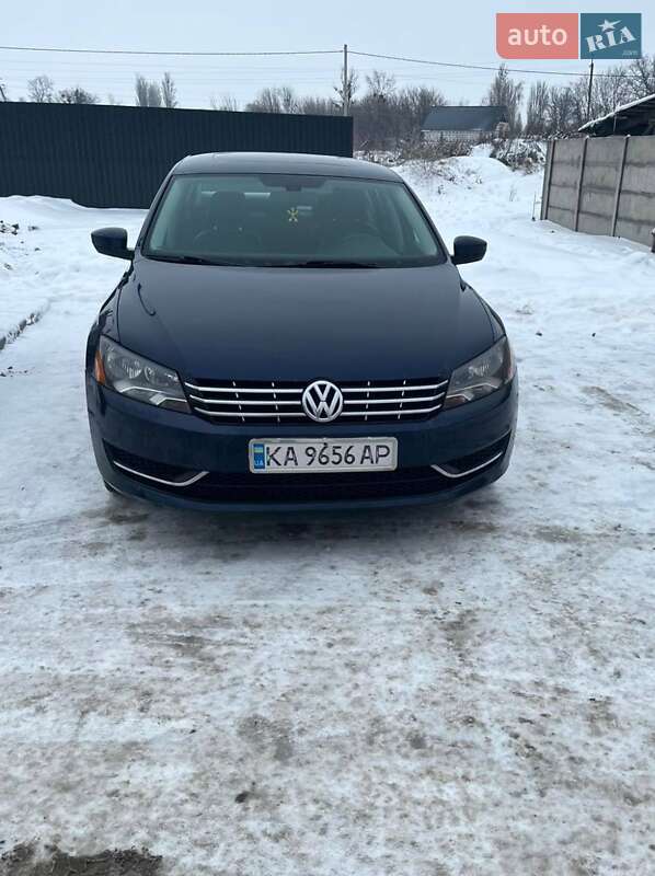 Седан Volkswagen Passat 2013 в Киеве Седан Volkswagen Passat 2013 в Киеве