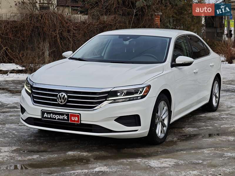 Седан Volkswagen Passat 2019 в Харькове