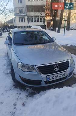 Седан Volkswagen Passat 2005 в Славуте