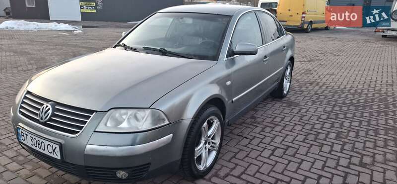Седан Volkswagen Passat 2002 в Рівному