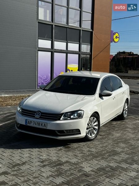 Седан Volkswagen Passat 2011 в Луцке Седан Volkswagen Passat 2011 в Луцке