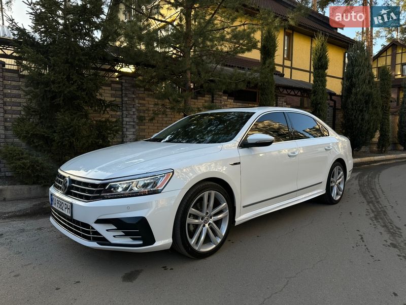 Седан Volkswagen Passat 2018 в Буче