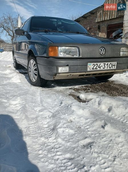 Седан Volkswagen Passat 1989 в Кропивницком