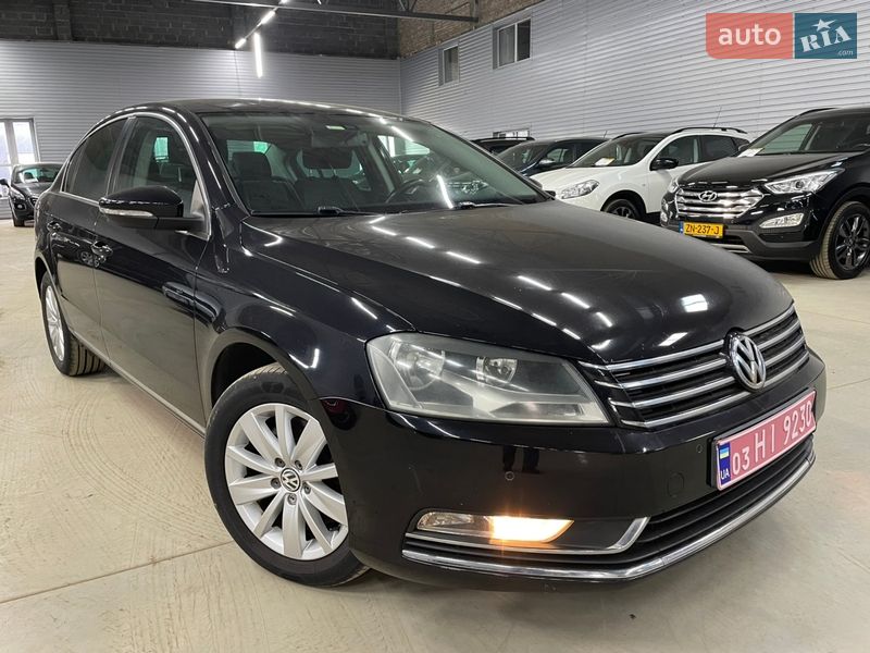 Седан Volkswagen Passat 2012 в Стрые