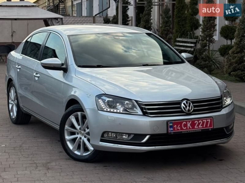 Седан Volkswagen Passat 2014 в Стрию