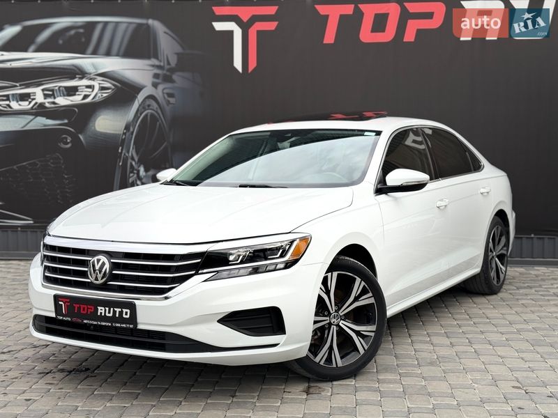 Седан Volkswagen Passat 2022 в Львові