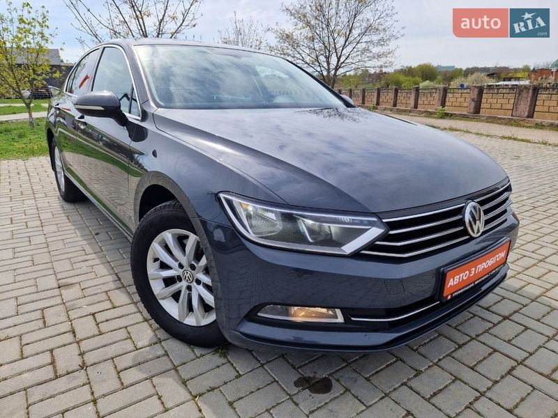 Седан Volkswagen Passat 2017 в Кропивницком