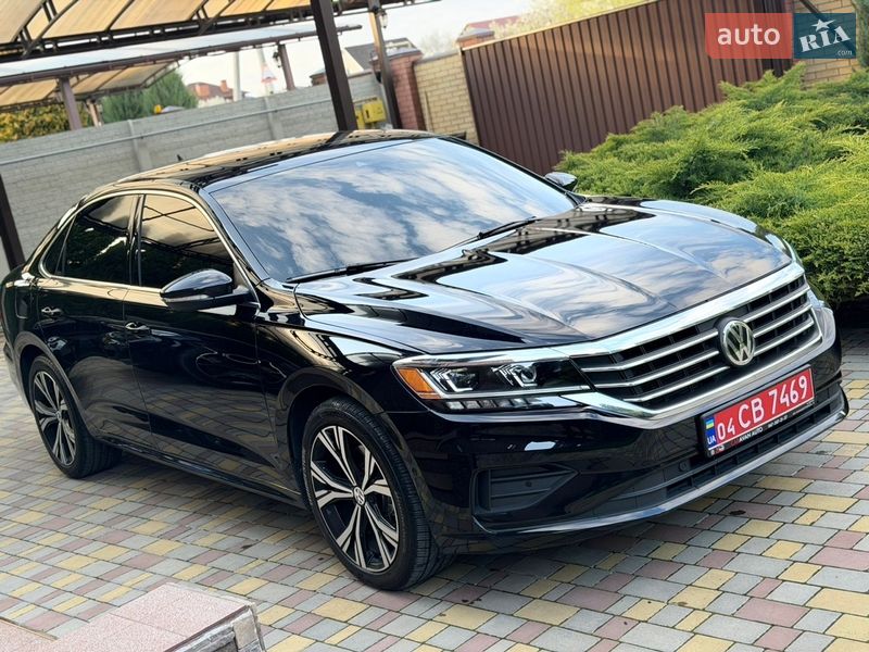 Седан Volkswagen Passat 2020 в Днепре