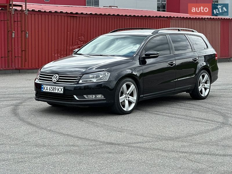 Універсал Volkswagen Passat 2011 в Києві
