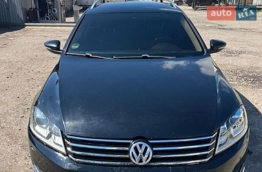 Универсал Volkswagen Passat 2011 в Погребище