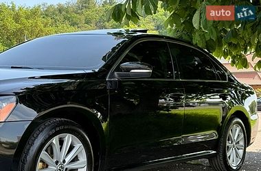 Седан Volkswagen Passat 2012 в Черкасах