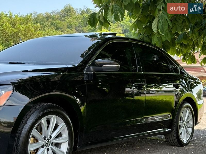 Седан Volkswagen Passat 2012 в Киеве Седан Volkswagen Passat 2012 в Киеве