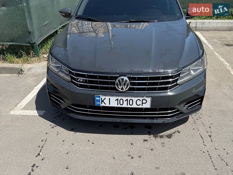 Седан Volkswagen Passat 2018 в Буче