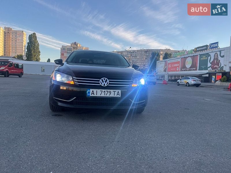 Седан Volkswagen Passat 2012 в Харькове