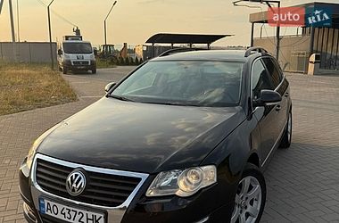 Универсал Volkswagen Passat 2006 в Хусте