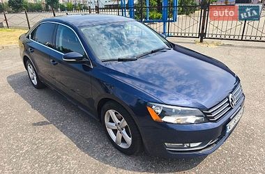 Седан Volkswagen Passat 2015 в Киеве