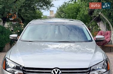 Седан Volkswagen Passat 2013 в Збараже