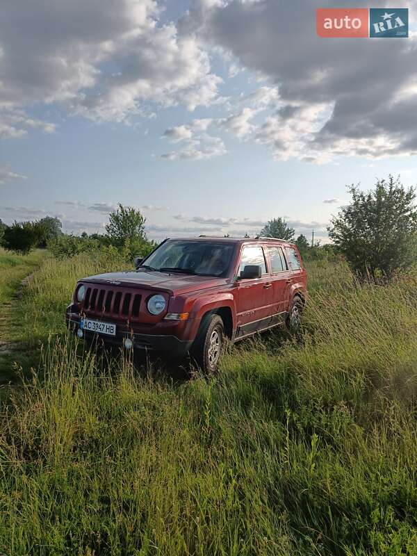 Внедорожник / Кроссовер Jeep Patriot 2016 в Стрые