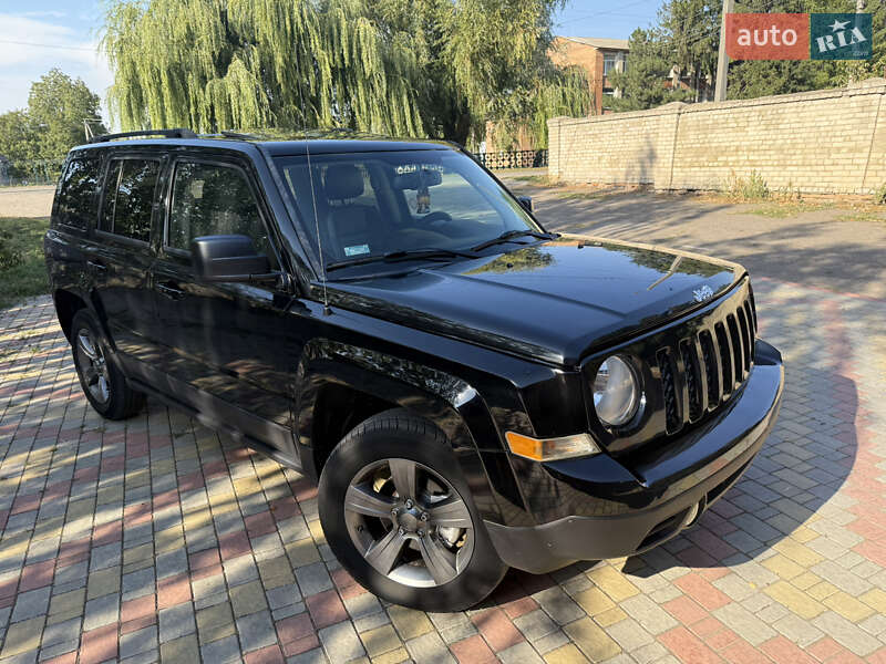 Внедорожник / Кроссовер Jeep Patriot 2015 в Врадиевке