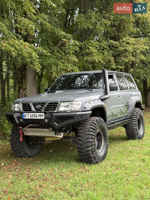 Позашляховик / Кросовер Nissan Patrol 2005 в Білі Ослави