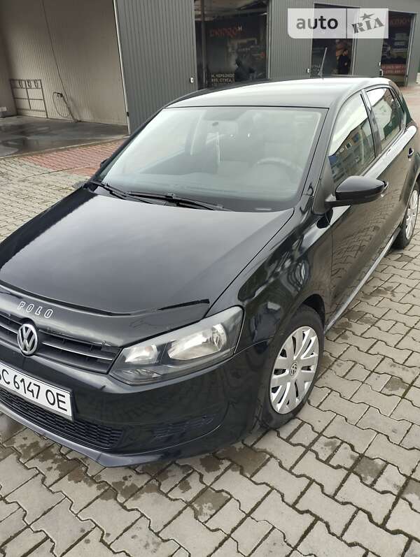 Хэтчбек Volkswagen Polo 2010 в Сокале