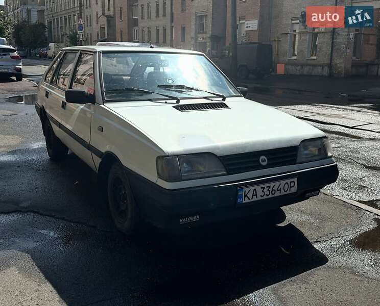 Хэтчбек FSO Polonez 1993 в Киеве