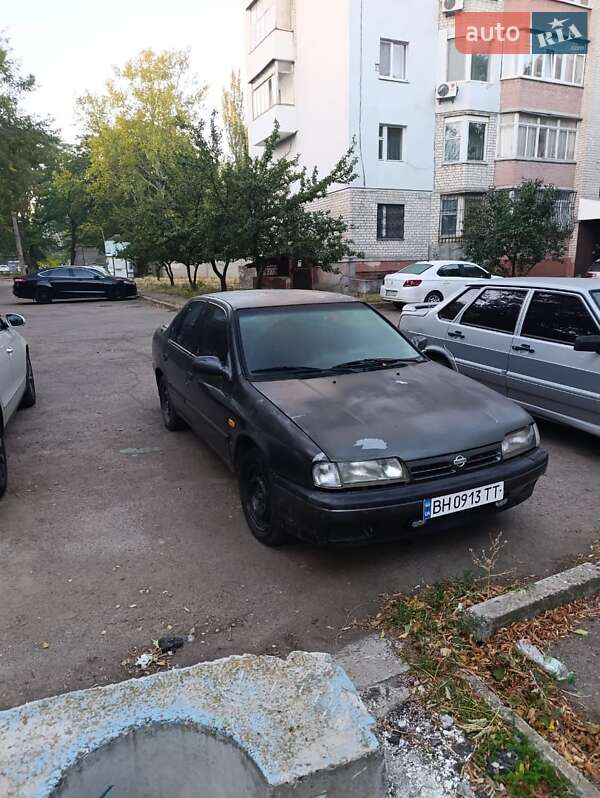 Хэтчбек Nissan Primera 1993 в Николаеве