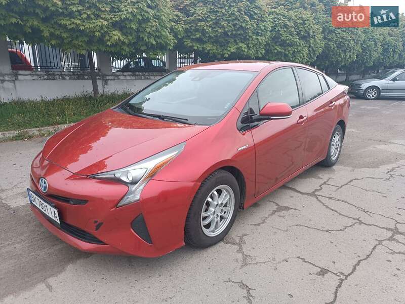 Хэтчбек Toyota Prius 2017 в Ровно