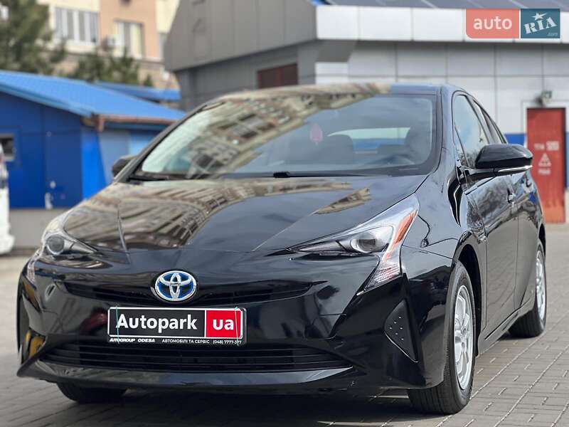 Хэтчбек Toyota Prius 2016 в Одессе Хэтчбек Toyota Prius 2016 в Одессе