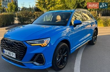 Позашляховик / Кросовер Audi Q3 2022 в Києві