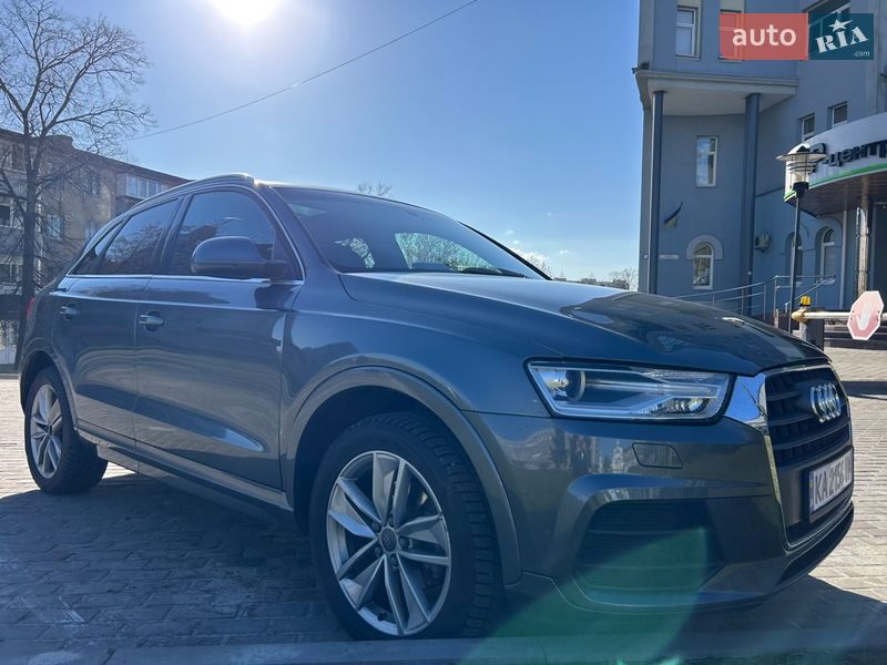Внедорожник / Кроссовер Audi Q3 2015 в Сумах