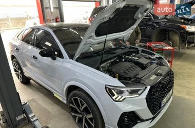 Позашляховик / Кросовер Audi Q3 2020 в Києві