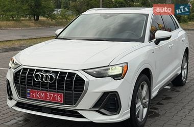 Внедорожник / Кроссовер Audi Q3 2021 в Каменском