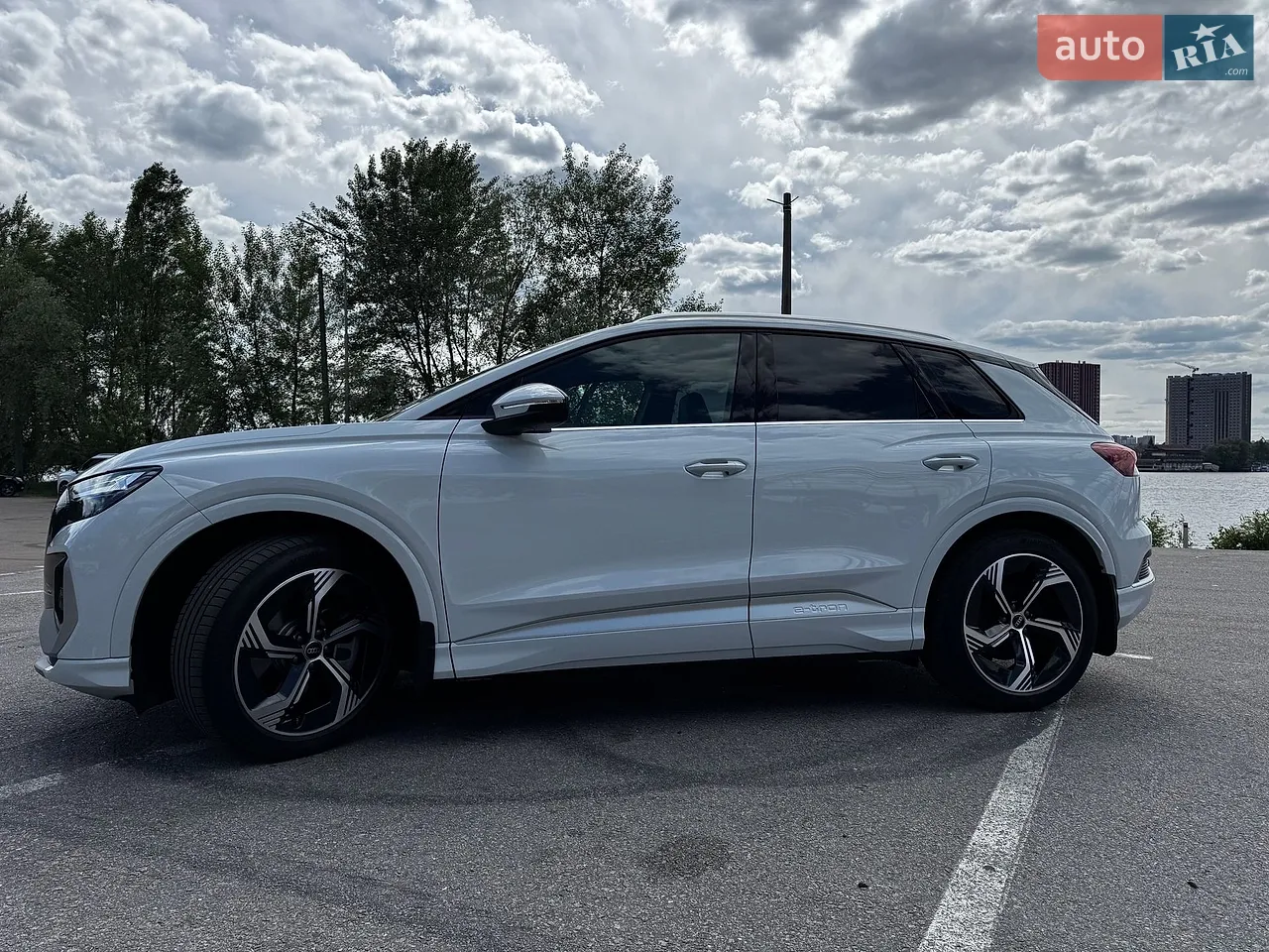 Audi Q4 E-Tron 2024 photo 3