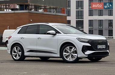 Внедорожник / Кроссовер Audi Q4 e-tron 2021 в Киеве