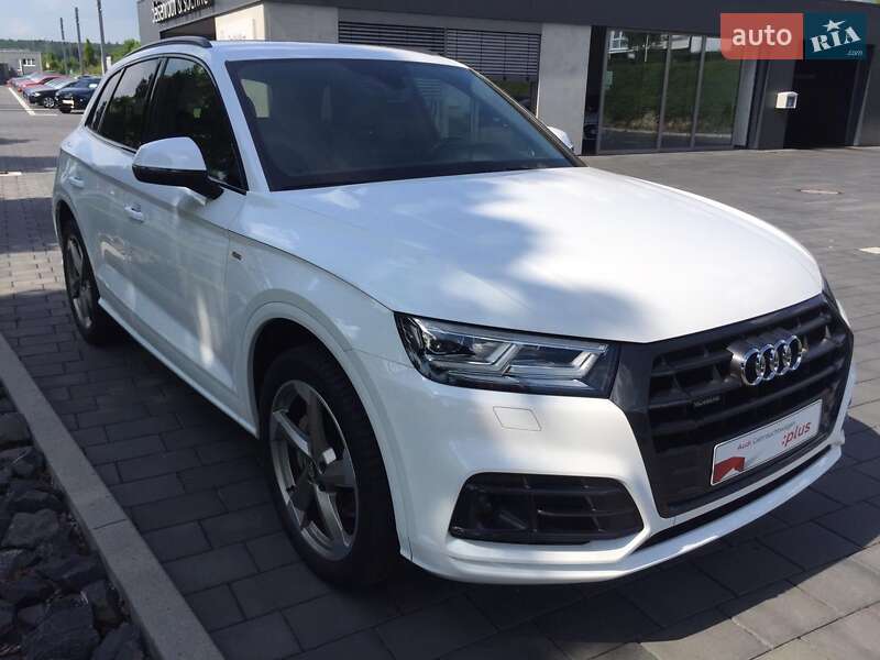 Внедорожник / Кроссовер Audi Q5 2018 в Киеве