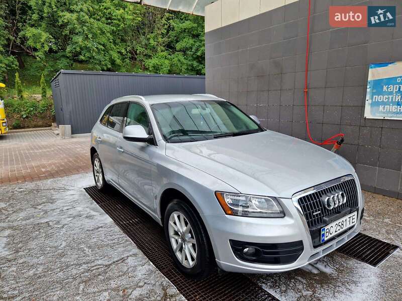 Внедорожник / Кроссовер Audi Q5 2011 в Львове