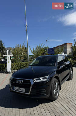 Внедорожник / Кроссовер Audi Q5 2017 в Самборе