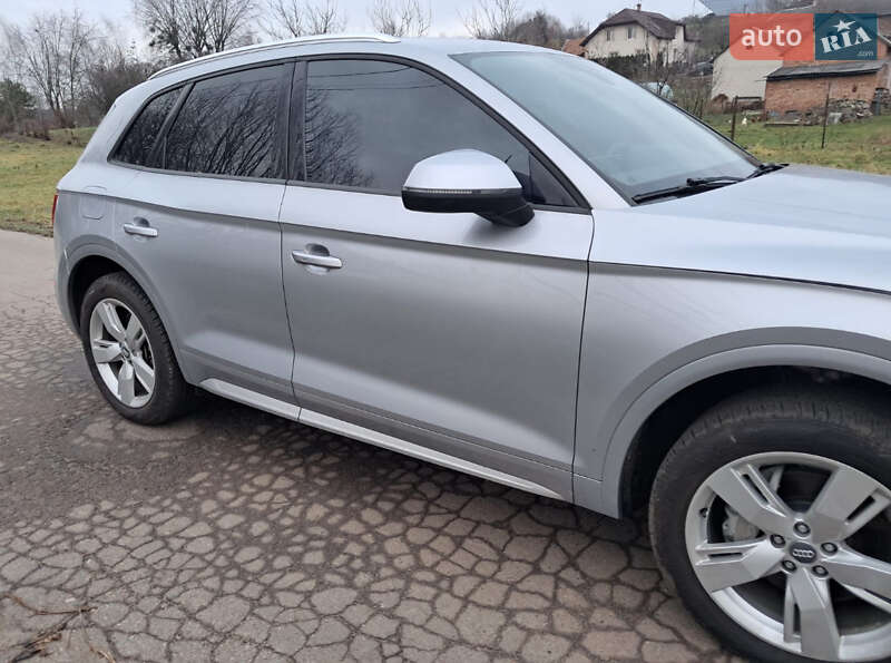 Внедорожник / Кроссовер Audi Q5 2018 в Львове Внедорожник / Кроссовер Audi Q5 2018 в Львове