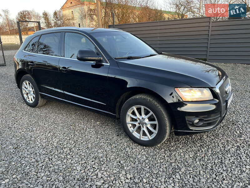 Позашляховик / Кросовер Audi Q5 2012 в Володимирі