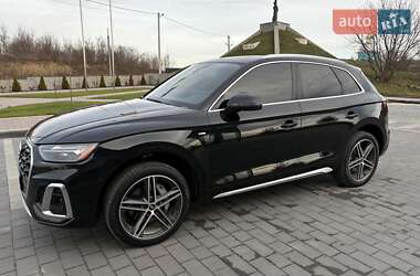 Позашляховик / Кросовер Audi Q5 2021 в Мостиській