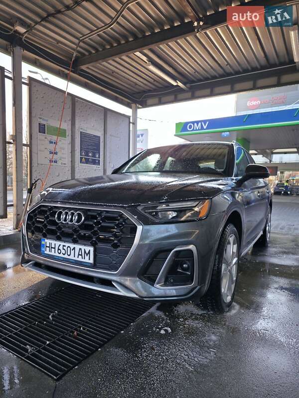 Внедорожник / Кроссовер Audi Q5 2022 в Измаиле