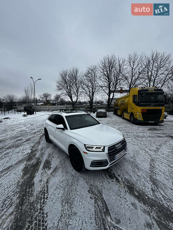 Внедорожник / Кроссовер Audi Q5 2020 в Василькове