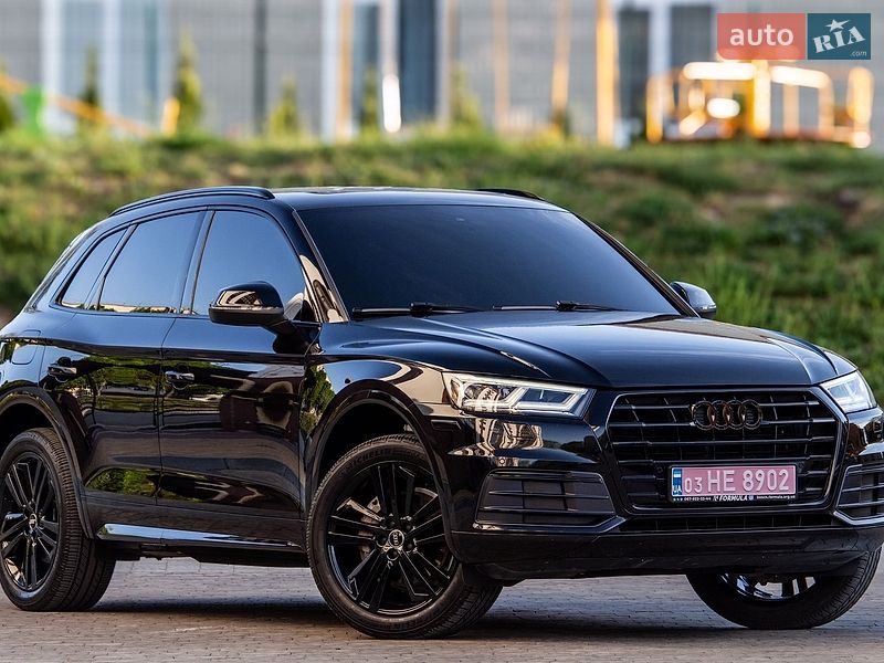 Внедорожник / Кроссовер Audi Q5 2018 в Нововолынске