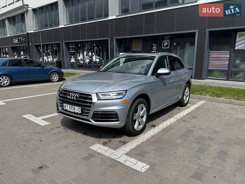 Внедорожник / Кроссовер Audi Q5 2017 в Ивано-Франковске