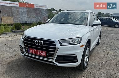 Внедорожник / Кроссовер Audi Q5 2018 в Ровно